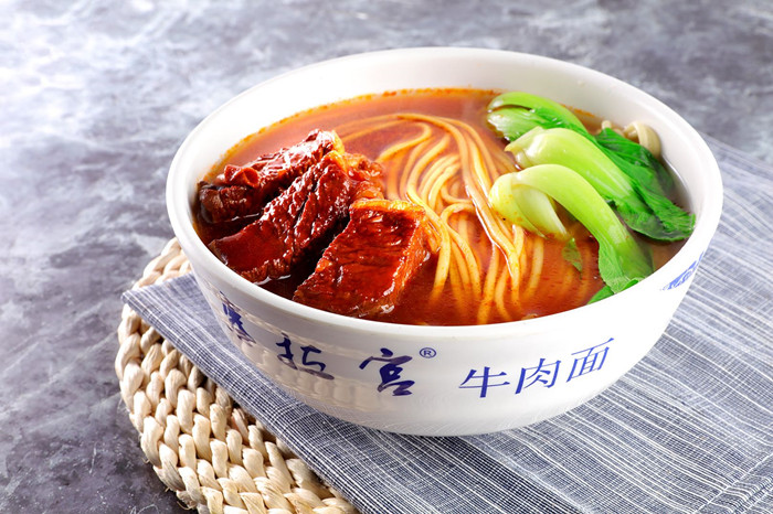 蘭州牛肉面的面怎么和出來的？