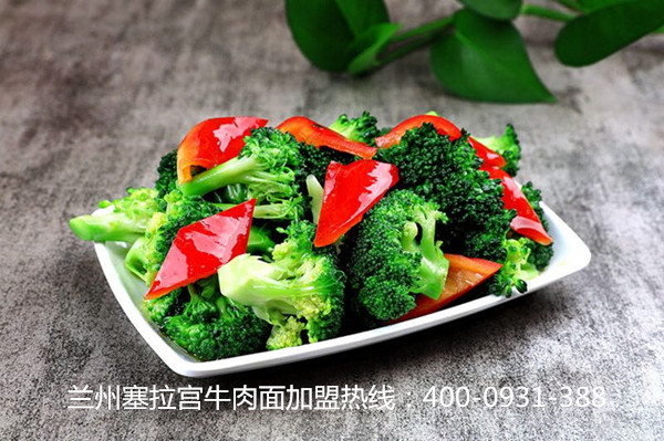 游蘭州，品美食，一碗塞拉宮牛肉面怎么可以錯(cuò)過(guò)呢